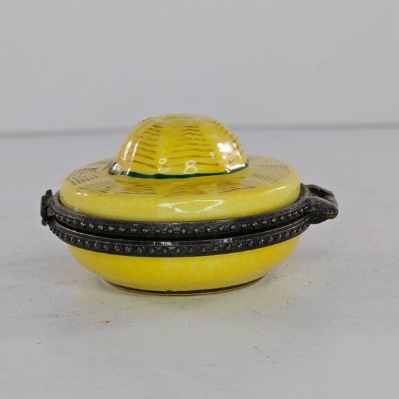 Straw Hat Themed Mini Hat Inside Porcelain Hinged Trinket Box Collectible - Picture 6 of 10